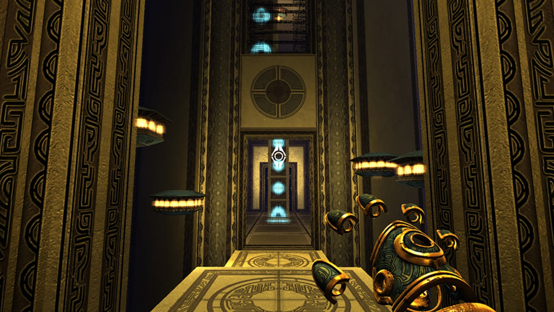 Captura de pantalla del Templo de las Nubes que muestra el interior del templo con pisos y columnas doradas.